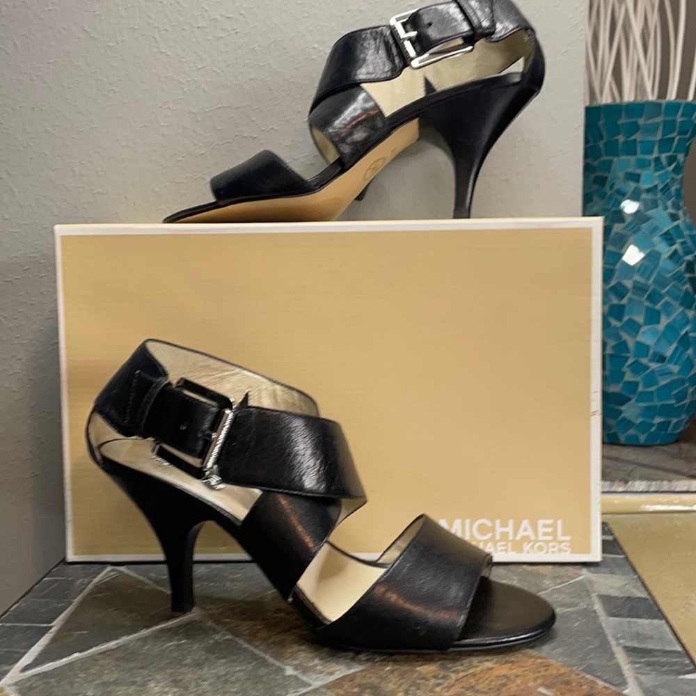 Michael Kors Glazed Leather Odette Heel